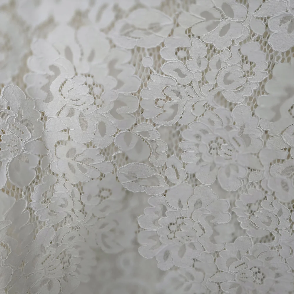 Club Monaco Cream Lace Top With Unfinished Scalloped Edges 3/4 Sleeeve Size XS